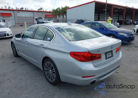 2019 BMW 530I xDrive z USA, uszkodzony, nr VIN WBAJA7C5XKG911946